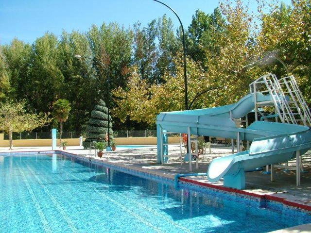 Hotel Rio Piscina Priego De Cordoba Ngoại thất bức ảnh