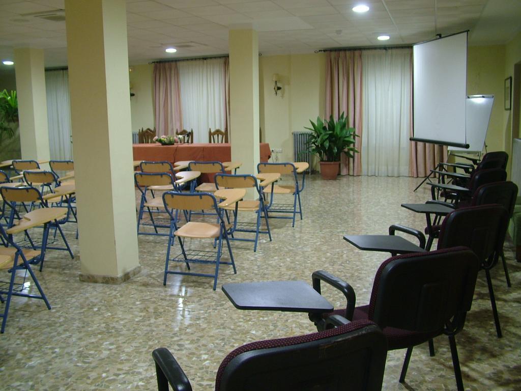 Hotel Rio Piscina Priego De Cordoba Ngoại thất bức ảnh
