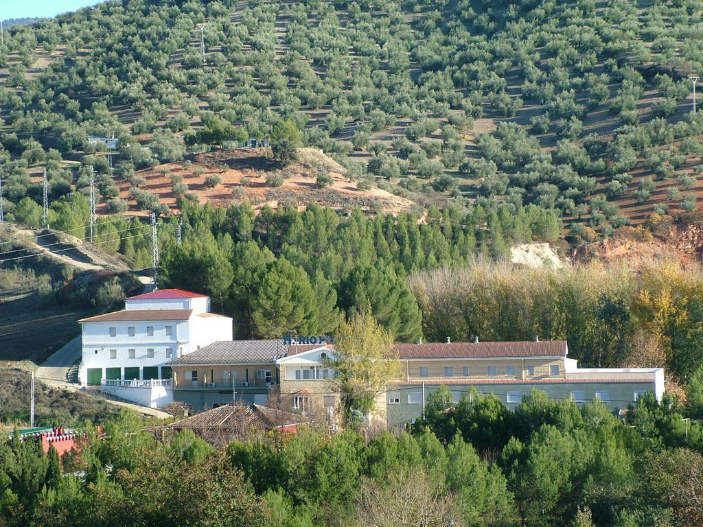 Hotel Rio Piscina Priego De Cordoba Ngoại thất bức ảnh